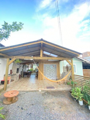 Casa Zimbos - 150 metros da praia